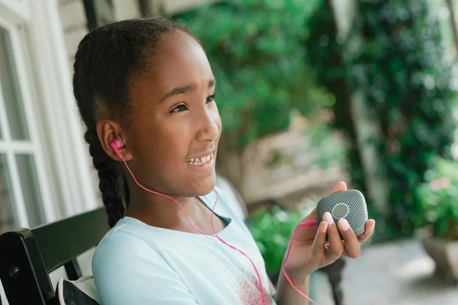 The relay smartphone alternative