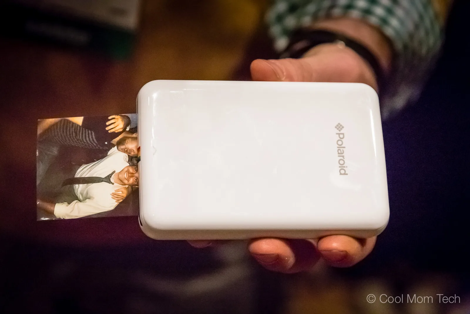 Polaroid Zip mobile printer at CES: Prints your cell phone photos in under a minute