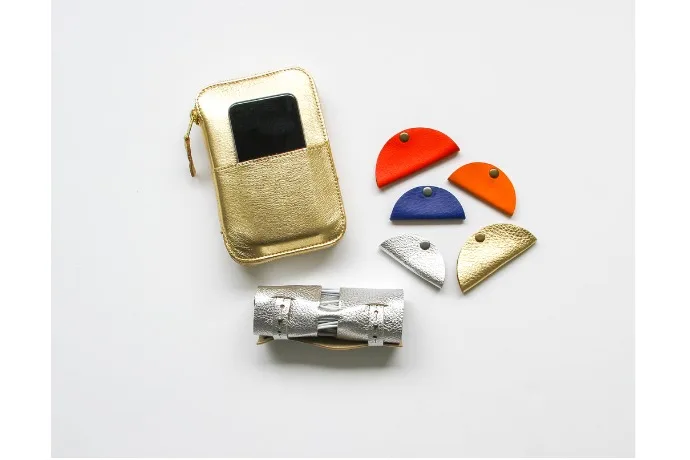 For the tech-savvy mom with great taste, these cord taco Mother's Day bundles