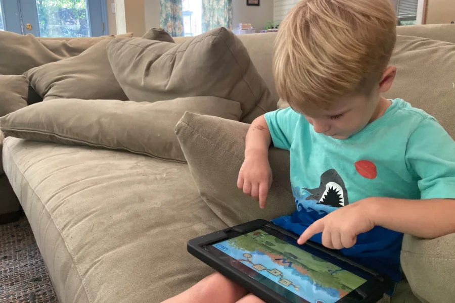 11 awesome reading apps for preschoolers and little kids: Photo © Caroline Siegrist for Cool Mom Tech