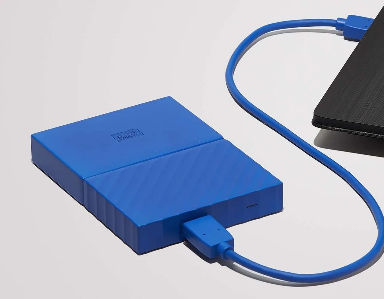 moto-insta-share-projector