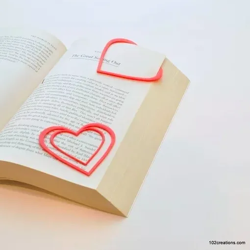 Easy to make Valentine's bookmark for kids by 3D Creations