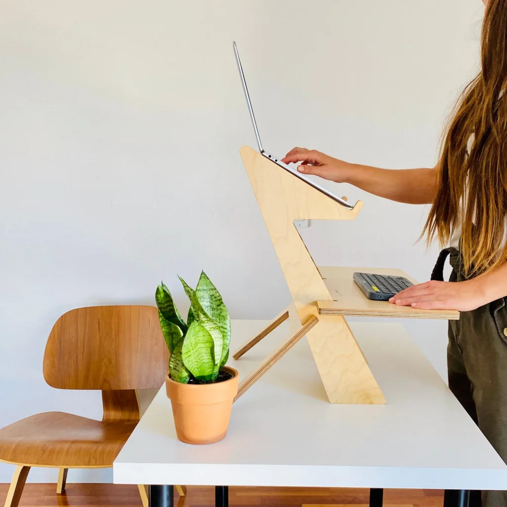 5 ergonomic laptop accessories you need for your work and study set-ups: Standing desk | RLDH 5 ergonomic laptop accessories you need for your work and study set-ups: Standing desk | RLDH