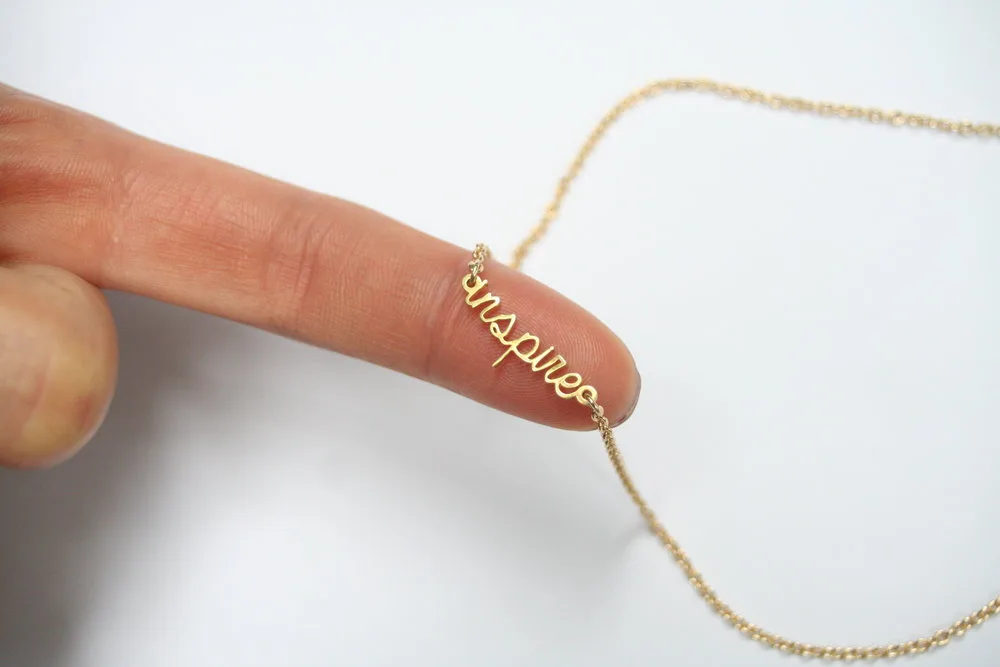 Design your own 3D printed jewelry or buy from other artists at Zazzy