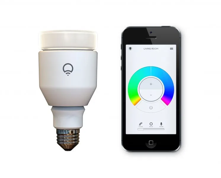 LIFX smart bulb review on CoolMomTech.com