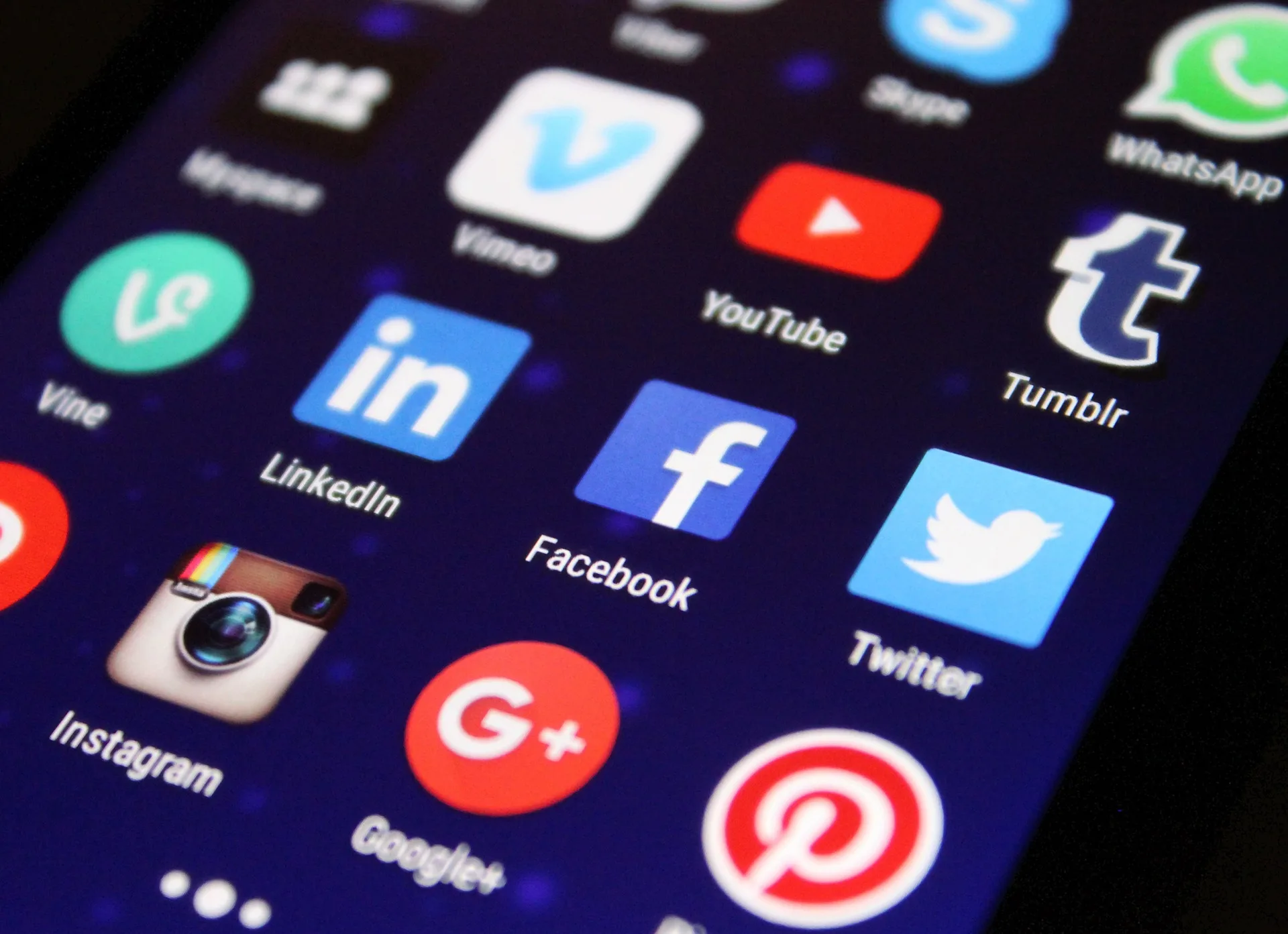 cool mom tech guide to digital parenting
