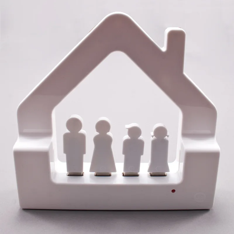 House USB charging hub for the family on Cool Mom Tech