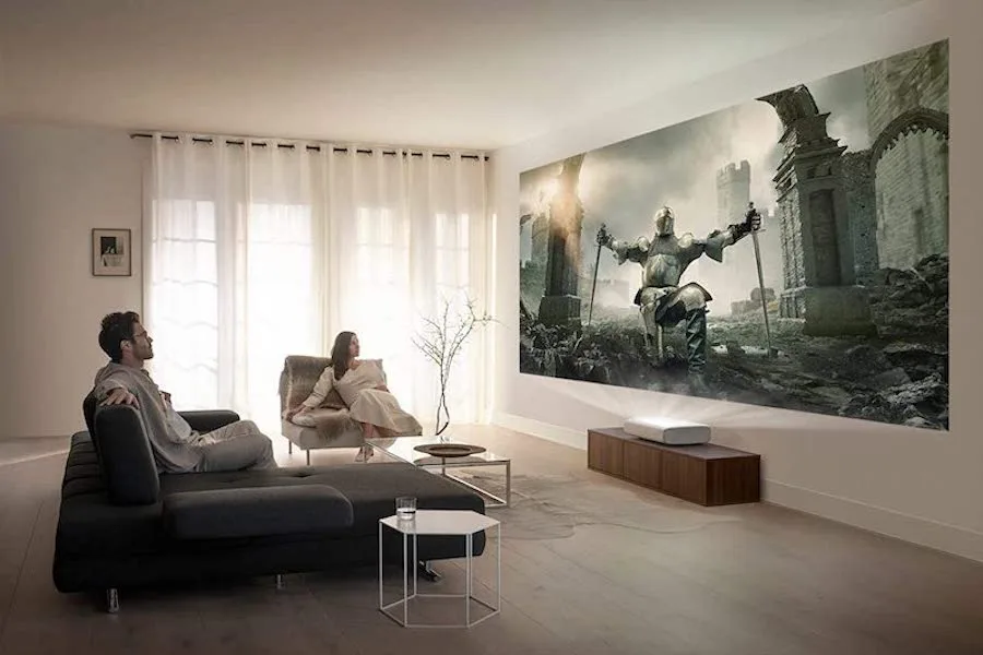 6 great gift ideas for setting up your own home movie theater.