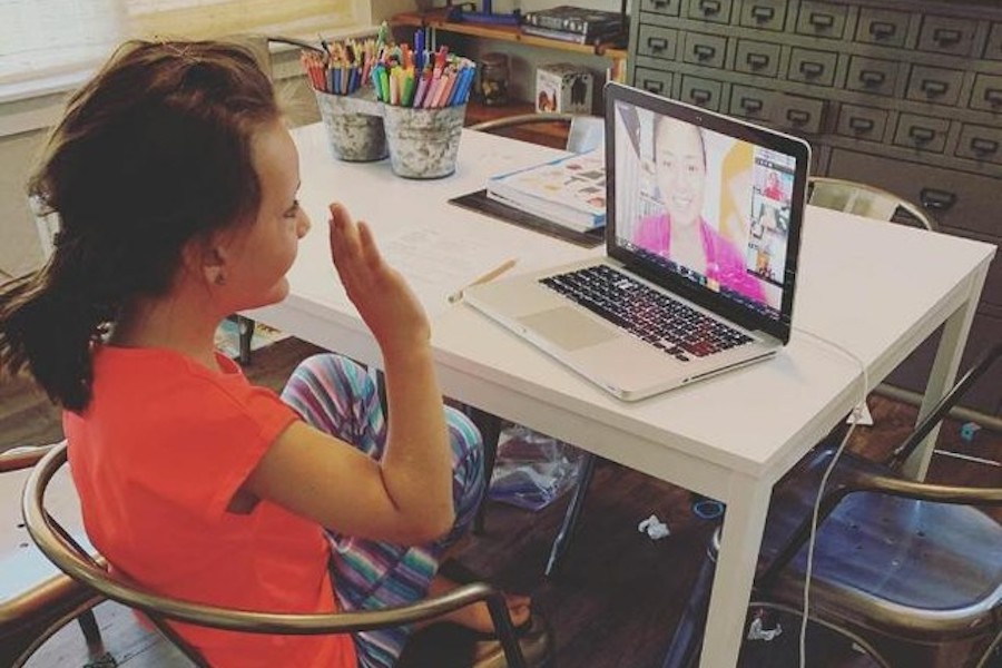 Online resources for homeschool | Take real-time classes with live teachers via Outschool