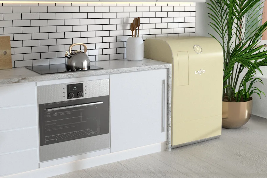 We're geeking out about the Lasso closed-loop recycling bin for the home.