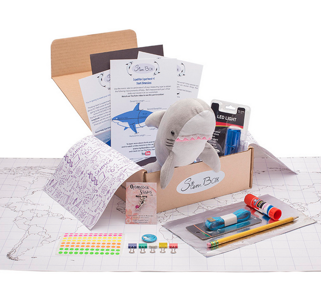 STEM box subscription gifts for kids from MyStemBox | 2017 Holiday Tech Gift Guide STEM box subscription gift for kids from MyStemBox | 2017 Holiday Tech Gift Guide