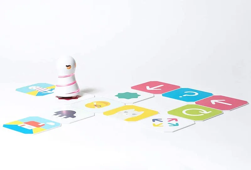 No-screen tech and STEM toys for kids: Kumita's coding toy for children.