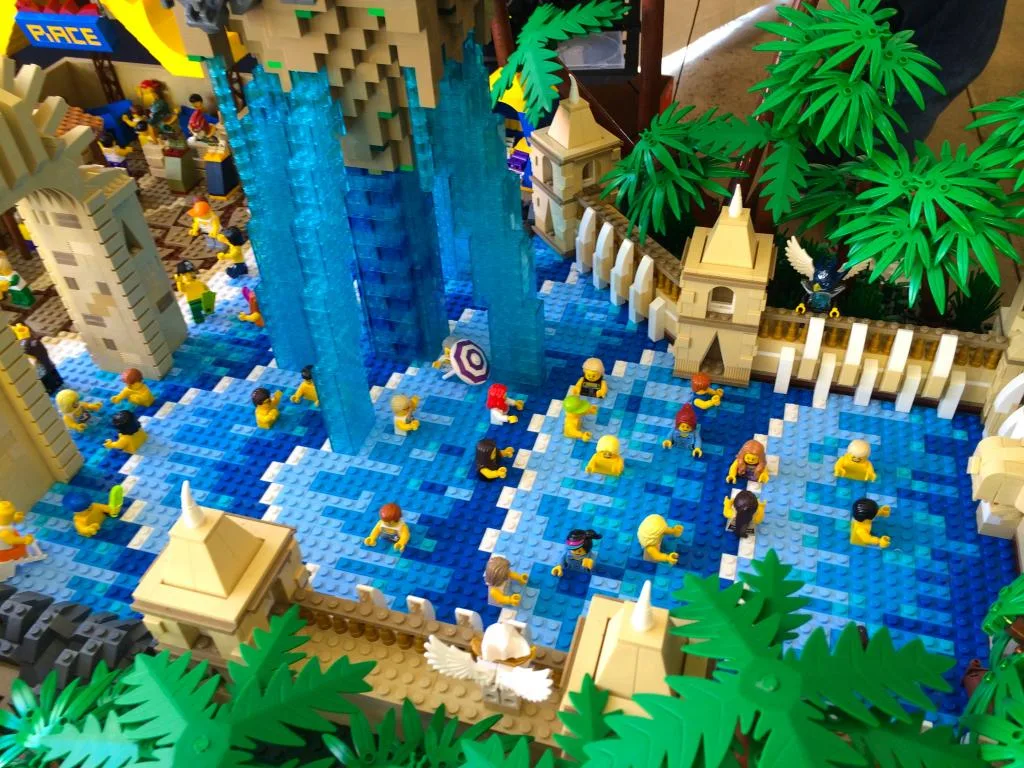 LEGOLAND-Legends-of-Chima-Water-Park-model