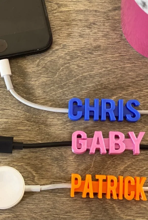 Personalized charger name tag from Delightful Luna make a great stocking stuffer